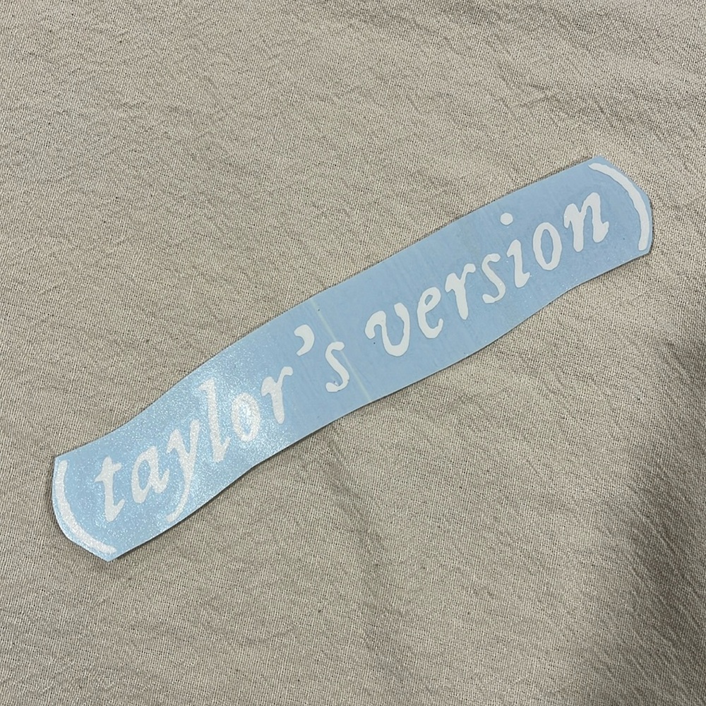 “Taylors Version” vinyl letters